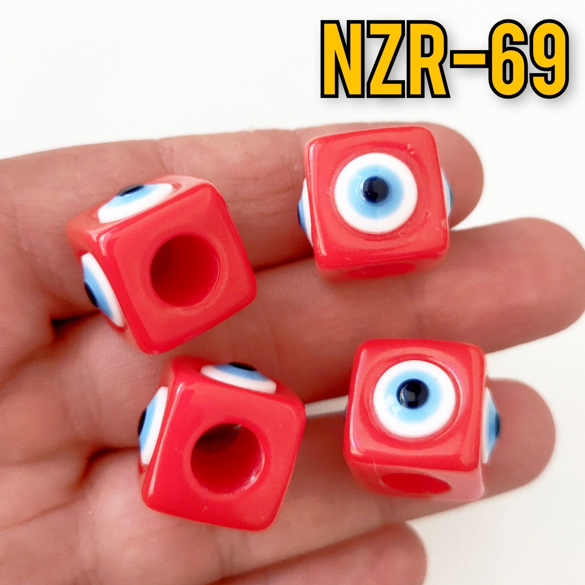 NZR-69 Büyük Boy Küp Akrilik Nazar Boncuğu Kırmızı