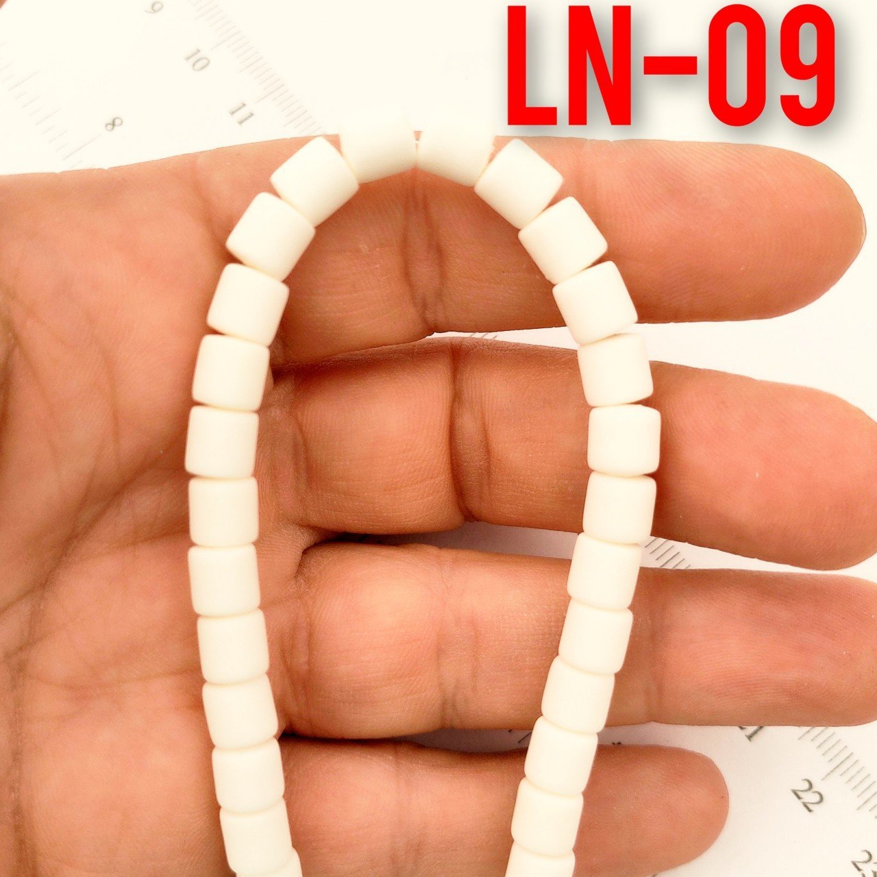 LN-09 Kemik Beyaz Lino Boncuk 6 mm
