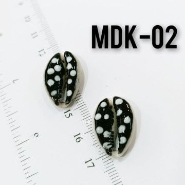MDK-02 Siyah Beyaz Mineli Deve Dişi Midye