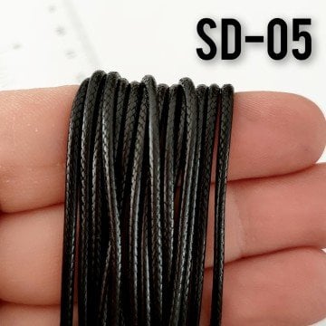 SD-05 Siyah 2 mm Suni Deri