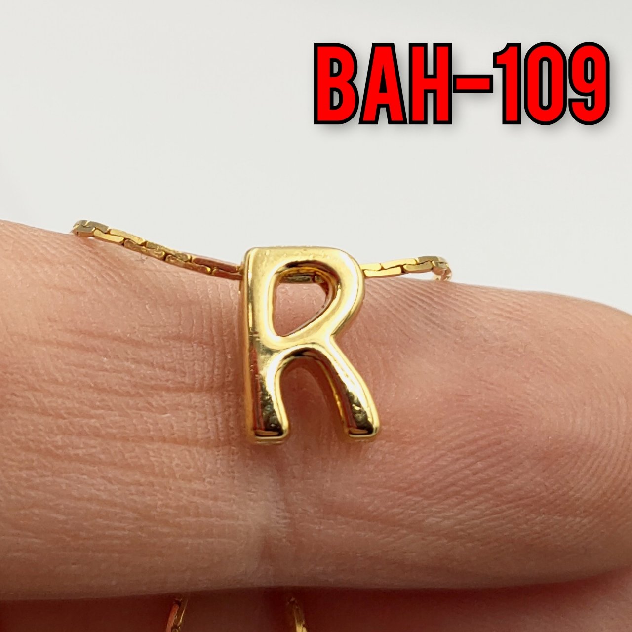 BAH-109 24 Ayar Altın Kaplama R Harfi Boncuk