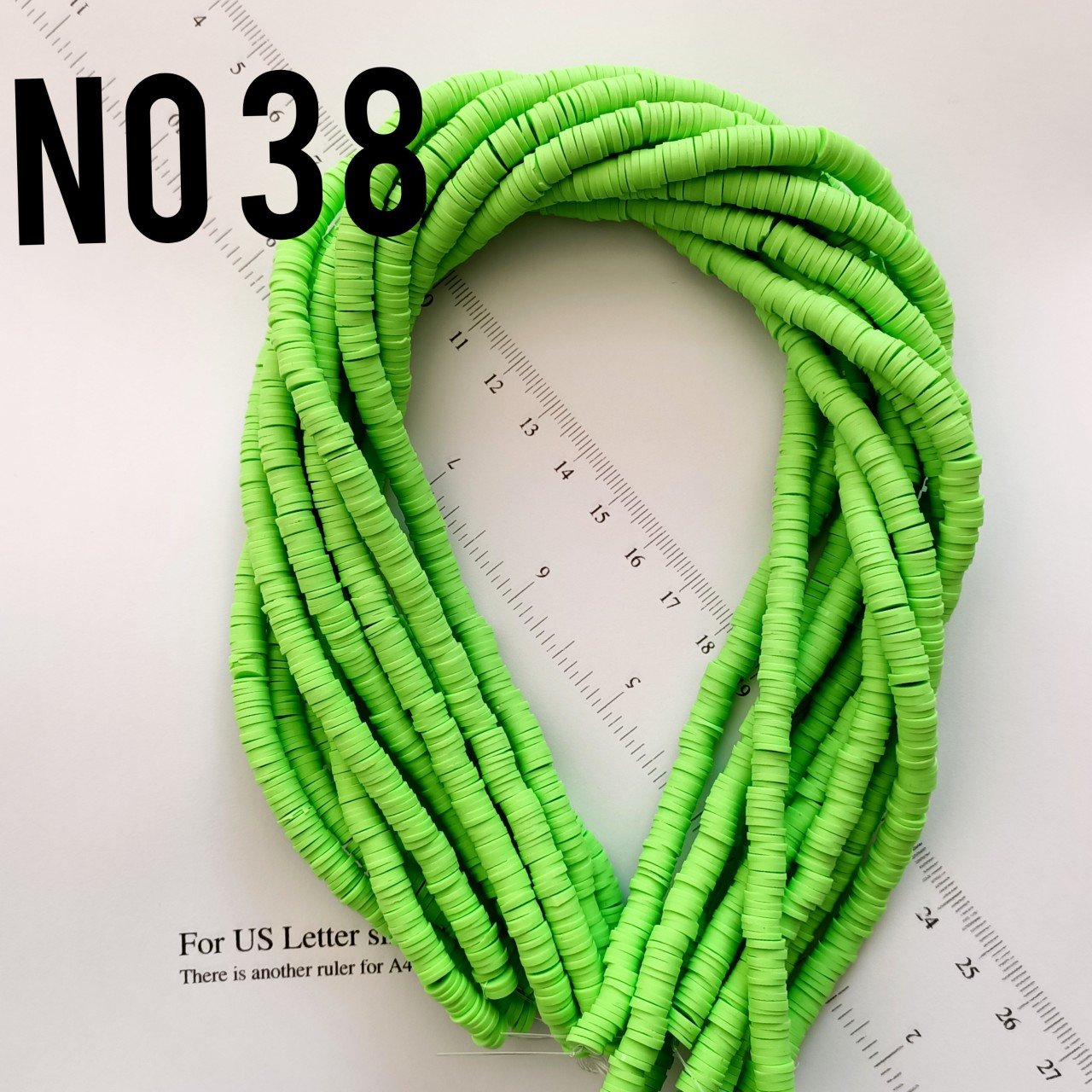No : 38 Neon Yeşil Fimo Hamur Boncuk
