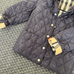Burberry Lacivert Kapitone ceket 6 yaş 116 cm