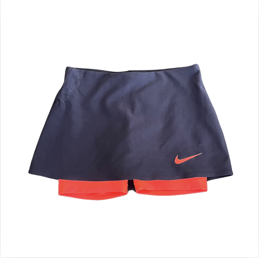 Nike Dry fit İçi taytlı etek XS beden 6 8 yaş