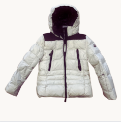 Moncler Beyaz Kayak Montu 8 10 yaş