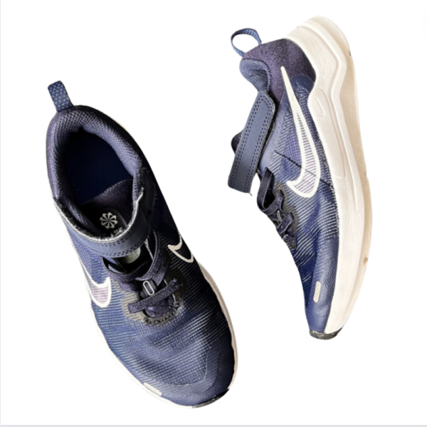 Nike Lacivert Spor Ayakkabılar 31 numara