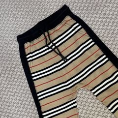 Burberry Desenli Eşofman Altı 6 yaş 116 cm