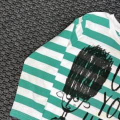 Burberry Yeşil Beyaz Çizgili tshirt 4 yaş