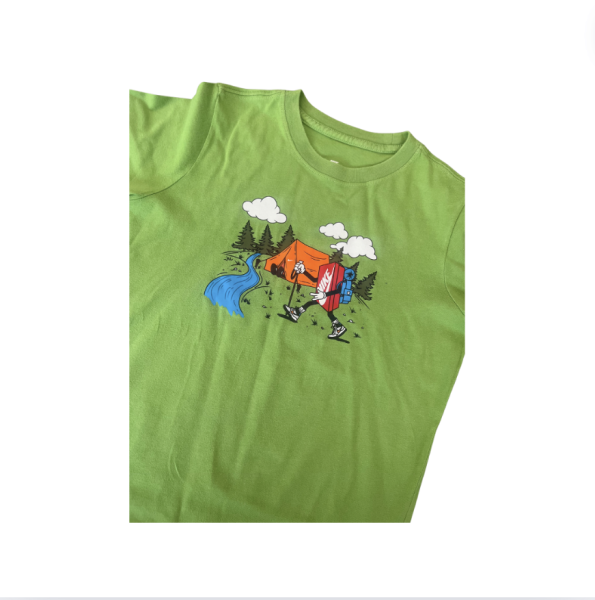 Nike yeşil tshirt M beden 10 12 yaş