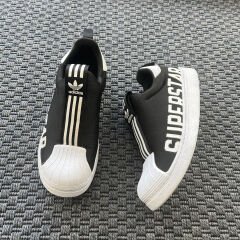 Adidas Siyah Beyaz ayakkabı 35 numara