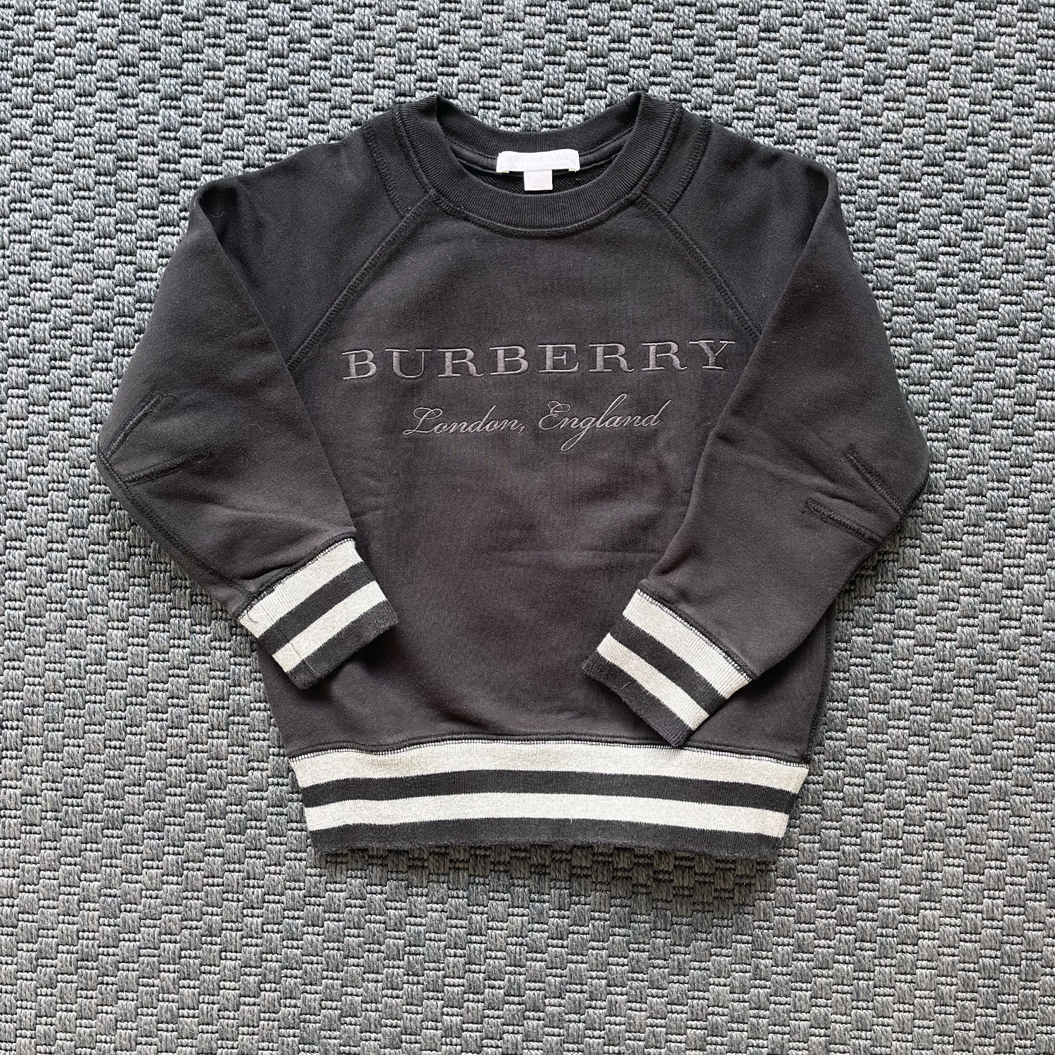 Burberry Baharlık Sweastshirt 6 yaş