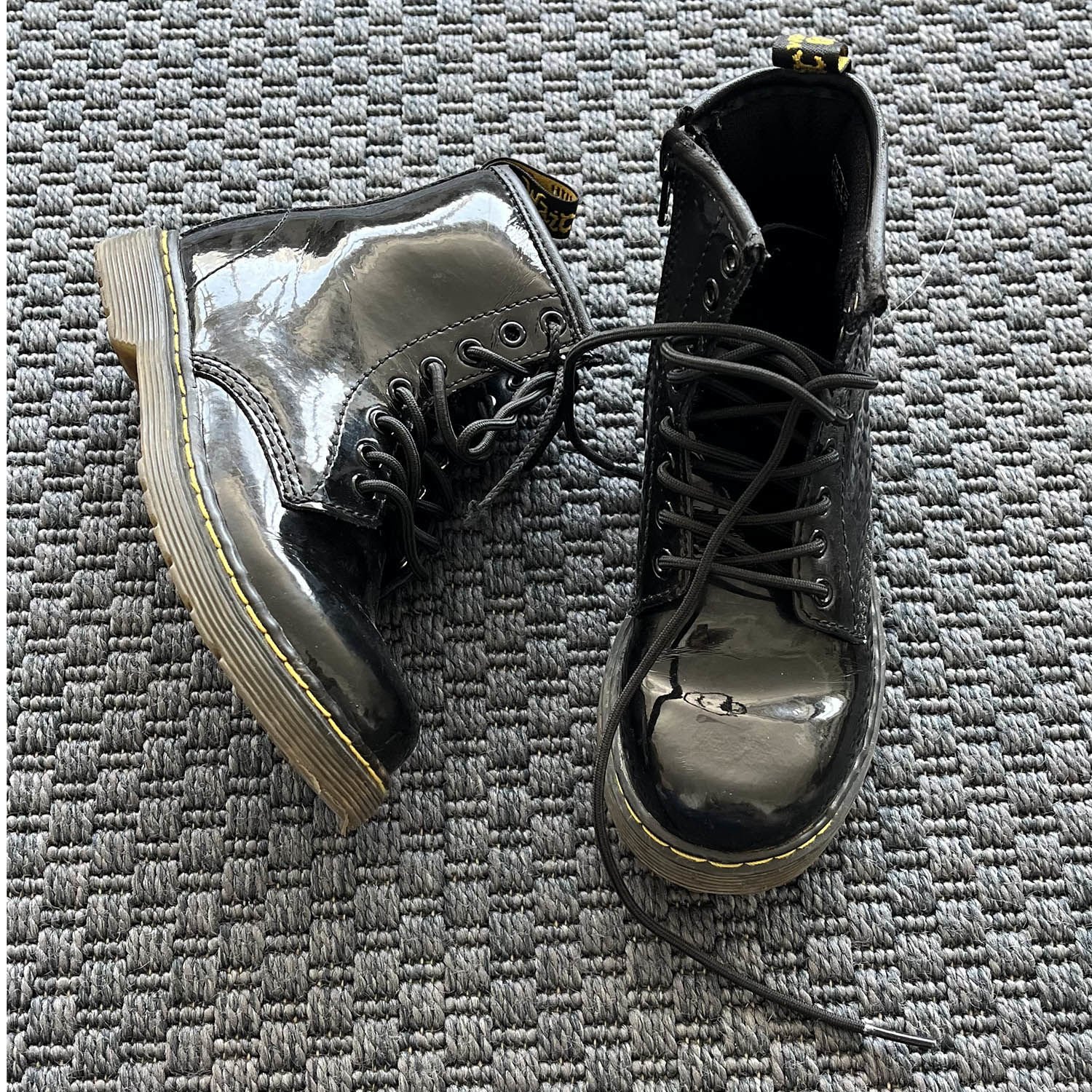 Dr Martens Siyah Rugan Botlar 28 numara