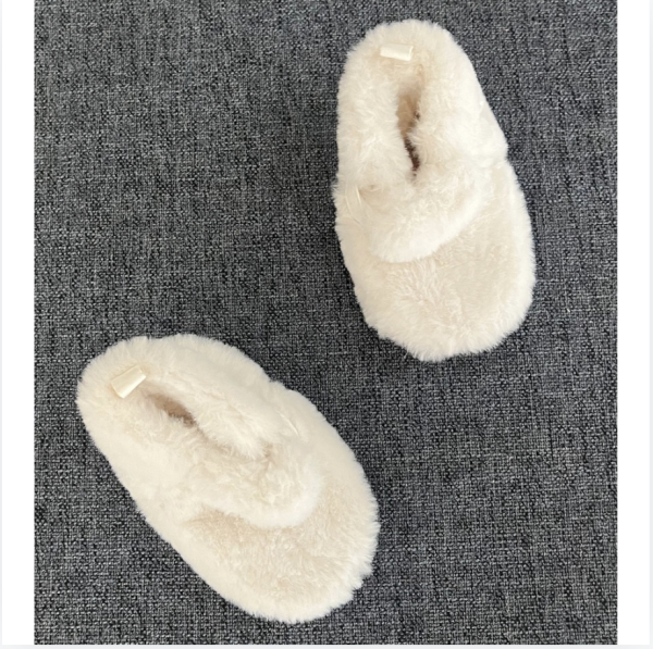 Next Baby beyaz Pufidik terlikler 19 numara 12-18 ay