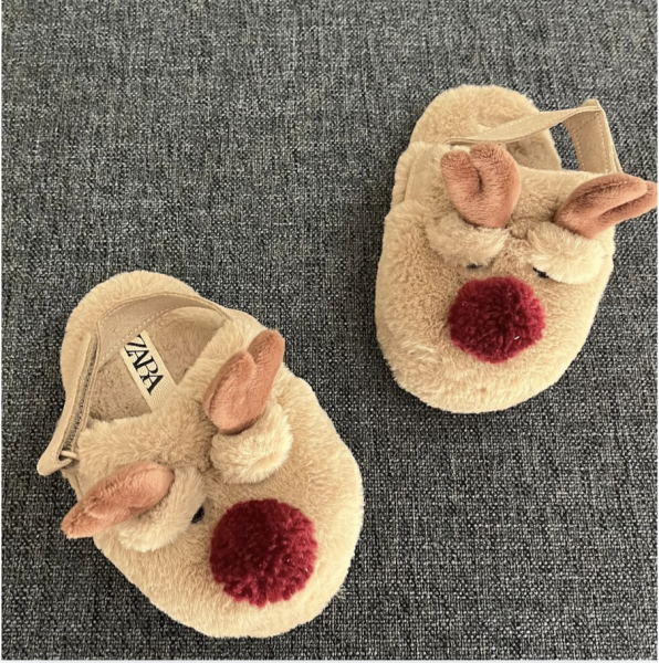 Zara home Geyikli Yılbaşı terliği 22 23 numara hiç kullanılmamış