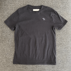 Abercrombie t shirt  9 10 yaş