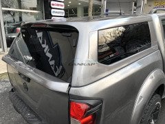 CK013 NISSAN NAVARA NP300 SABİT YAN CAMLI KABİN