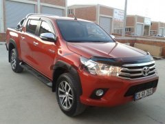 Toyota Hilux Kaput Rüzgarlığı