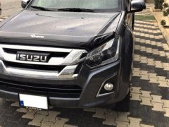 Isuzu D-max Kaput Rüzgarlığı