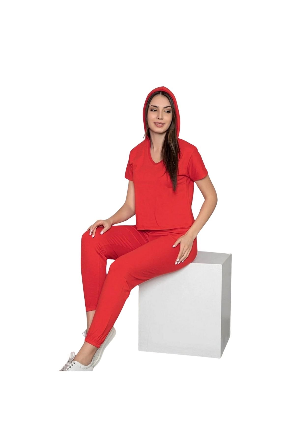 Kırmızı Kapşonlu Kısa Kollu Pamuklu Pijama Takımı