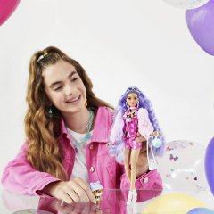 Barbie Extra Mor Saçlı Bebek GXF08