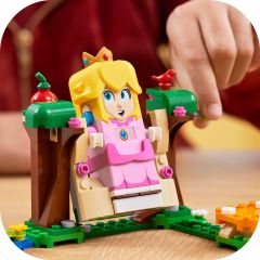 LEGO  Super Mario LEGO Super Mario Peach ile Maceraya Başlangıç Seti 71403