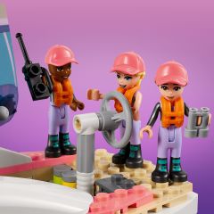 LEGO Friends Stephanie nin Yelkenli Macerası 41716