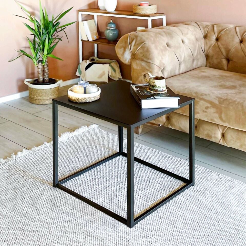 Stark's 51 Yan Sehpa Siyah