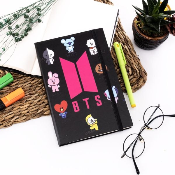 Bts Karakterli Tasarımlı Lastikli Defter