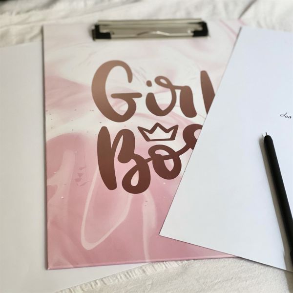 Girl Boss Yazı Tasarımlı Sekreterlik