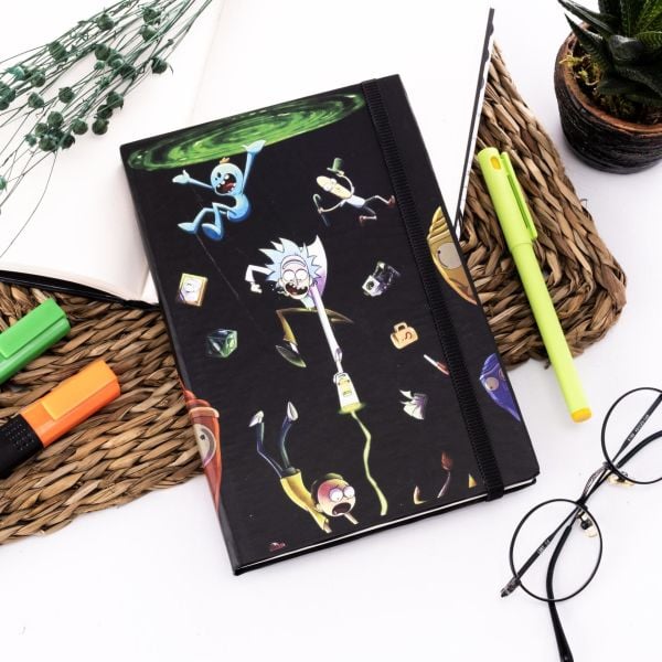 Rick Morty Tasarımlı Lastikli Defter