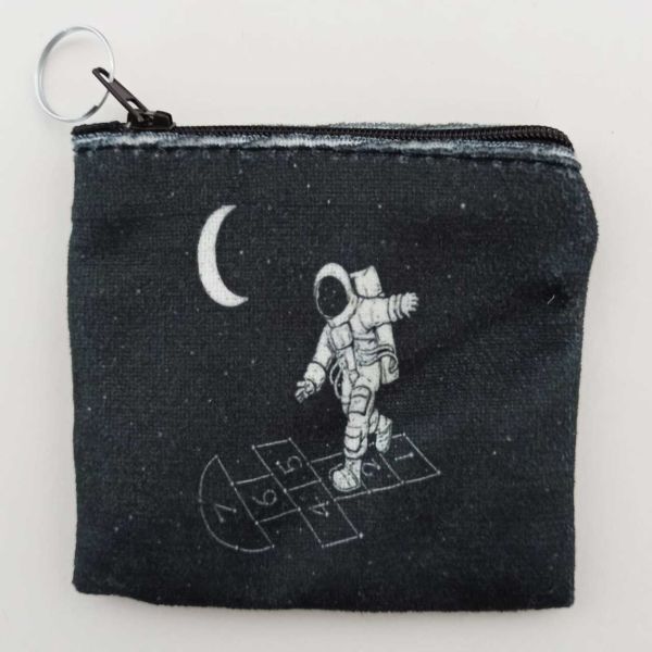 Ayda Seksek Astronot Desenli Bozuk Paralık
