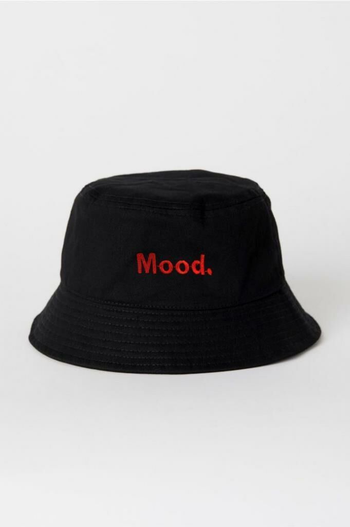 Siyah Mood. Nakışlı Balıkçı Şapka