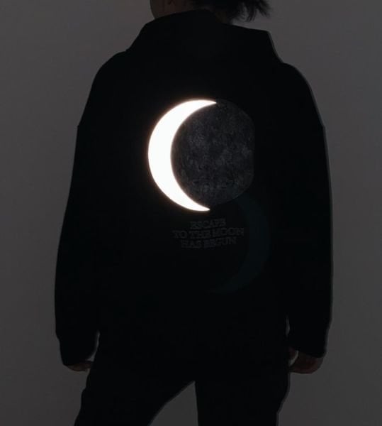 Dolunay Reflektörlü Kapüşonlu Sweatshirt