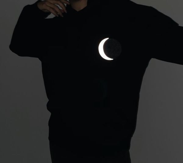 Dolunay Reflektörlü Kapüşonlu Sweatshirt