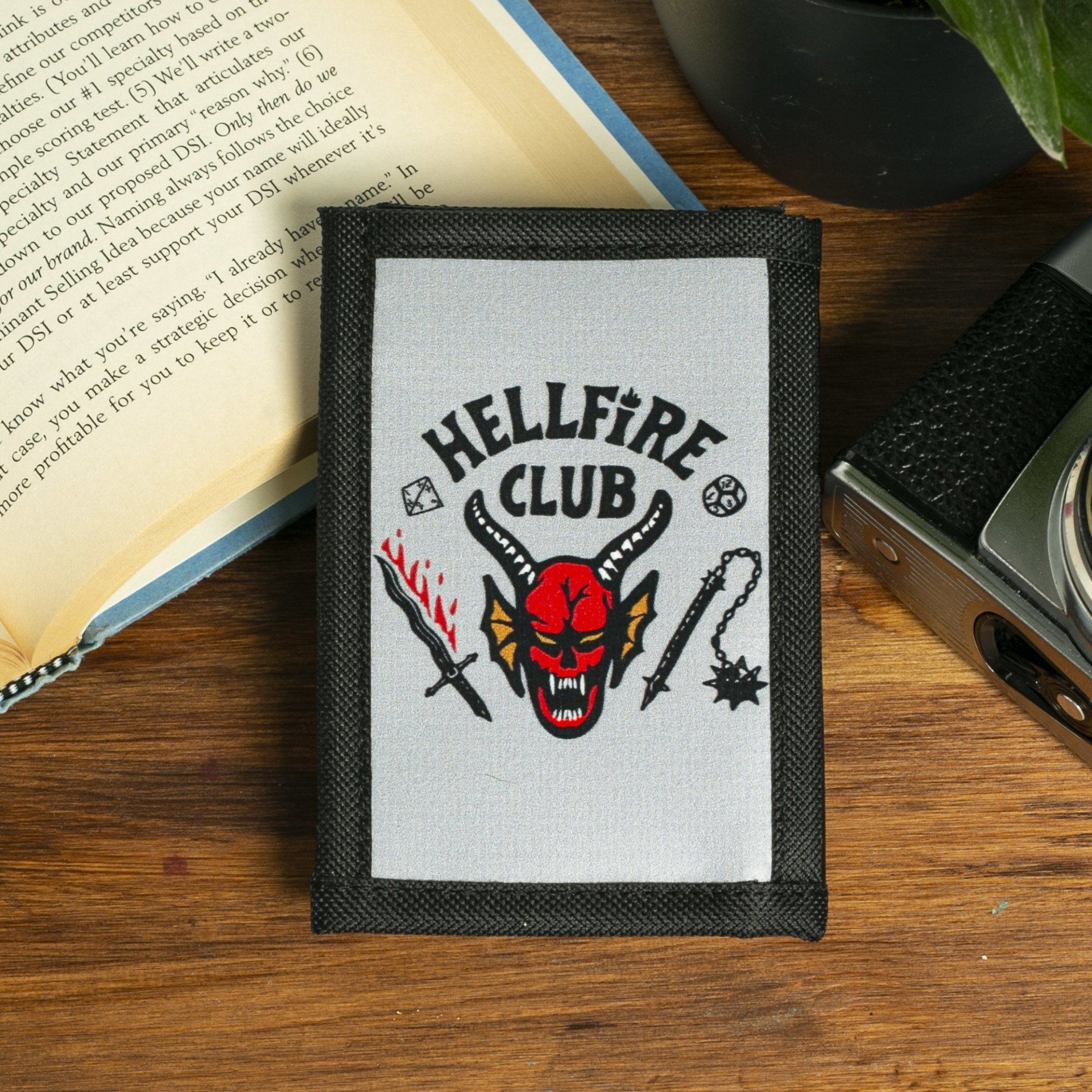 Stranger Things Hellfire Club Baskılı  Spor Cüzdan