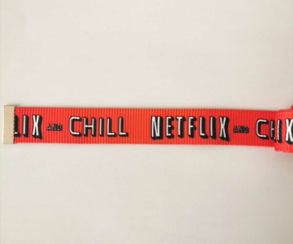 Chill and Netflix Baskılı Kemer