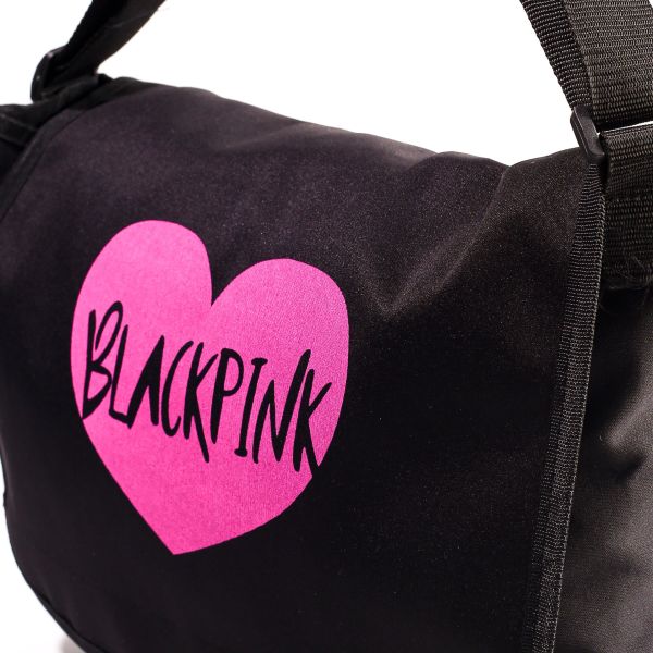 Black Pink Kalp Baskılı Postacı Çantası