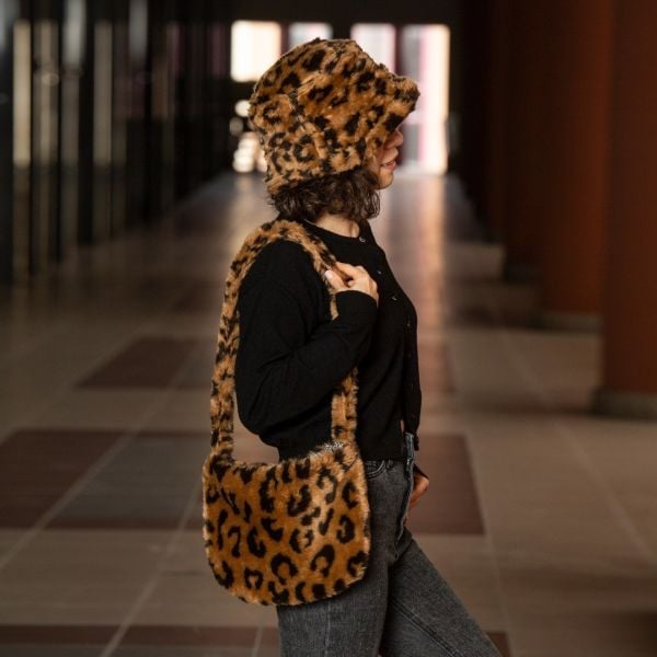 Leopar Desenli Muyoso Peluş Çanta ve Şapka