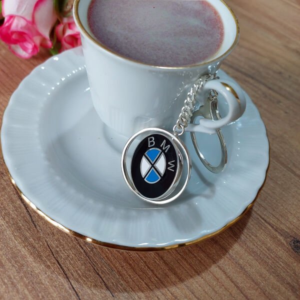 Gümüş Mineli BMW Logolu İsimli Anahtarlık