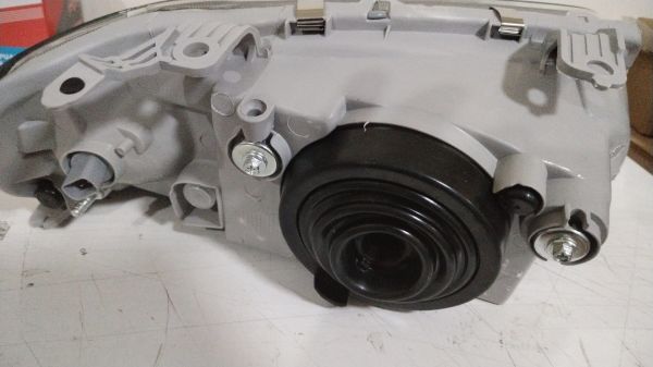 Chevrolet Aveo HB 2005-08 Sağ Far Elektrikli İthal
