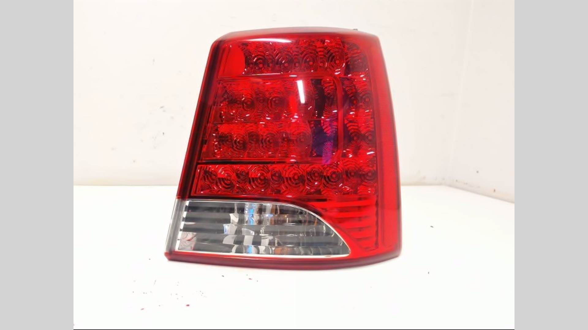Kia Sorento 2009-12 Dış Sağ Stop Mobis,924202P120