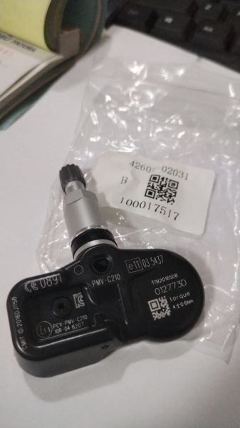 Toyota Rav 4 2013-18 Lastik Basınç Sensörü Orjinal Pmv C010