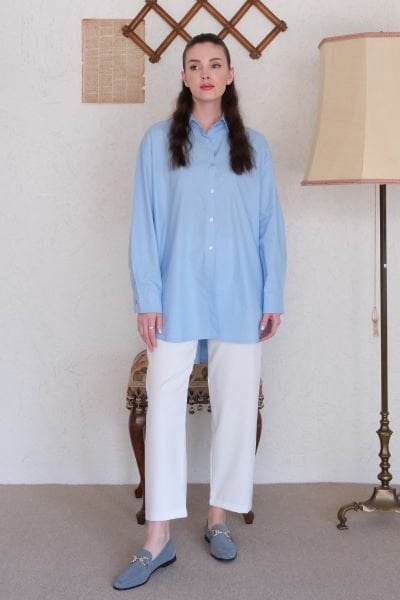 Bebe Mavisi Kısa Gömlek & Beyaz Krep Boru Paça Pantolon Takım