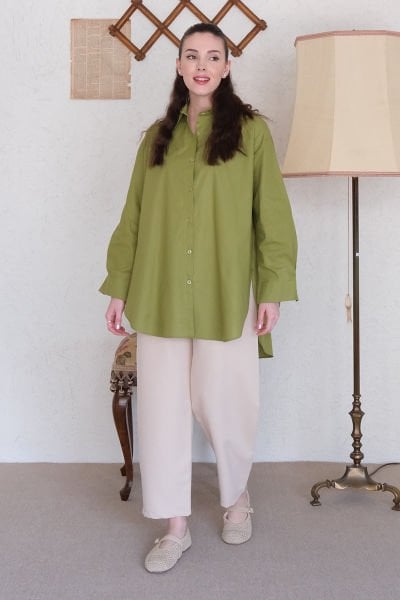Fıstık Yeşili Kısa Gömlek & Krem Krep Boru Paça Pantolon Takım
