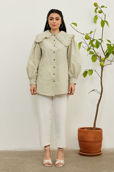 Açık Yeşil Fırfır Yaka Gömlek & Beyaz  Krep Boru Paça Pantolon Takım