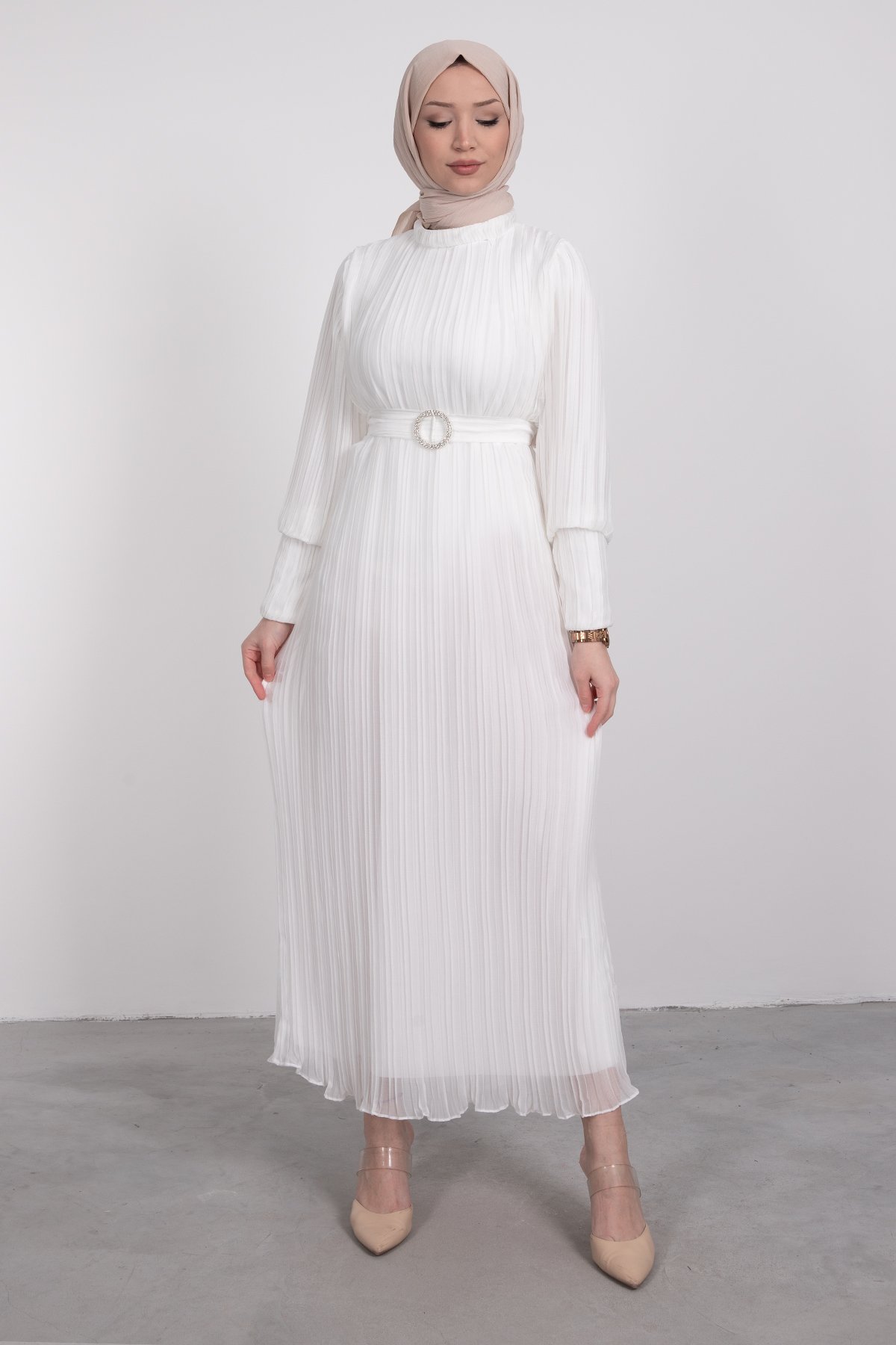 Boydan Piliseli Taşlı Kemerli Tesettür Elbise Beyaz