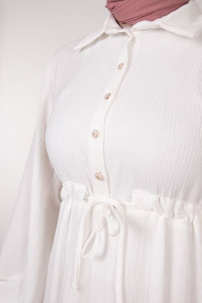 Eteği Geniş Güpür Detaylı Tesettür Elbise Beyaz