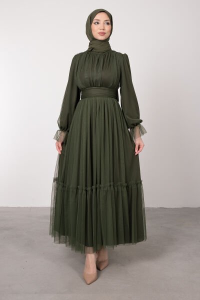 Boydan Tül Kat Fırfırlı Tesettür Elbise Kına Yeşili
