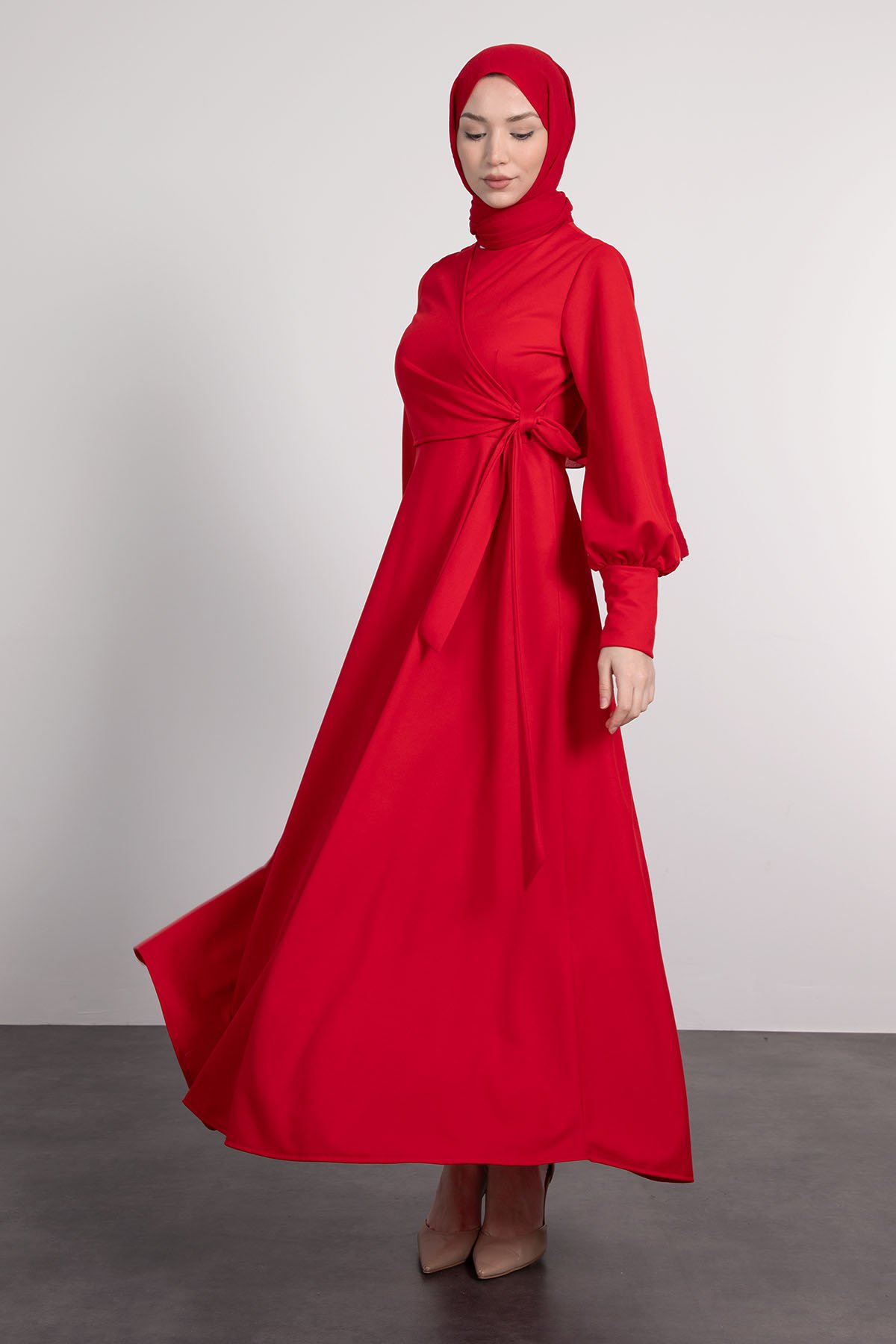 Kemer Bağlama Detaylı Tesettür Elbise Kırmızı