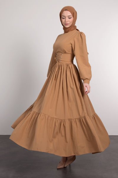 Beli Çapraz Bağcıklı Vintage Tesettür Elbise Tarçın